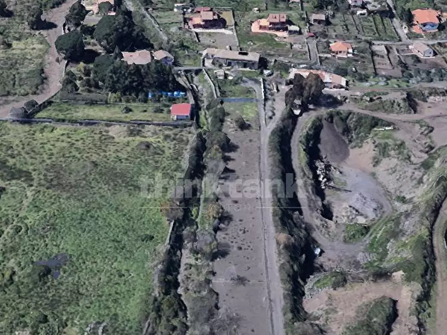 Immagine 30 di Rustico / casale in vendita  in Via Torrente Lavinaio a Viagrande