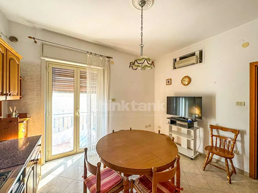 Immagine 9 di Appartamento in vendita  in via francesco guardi a Siracusa