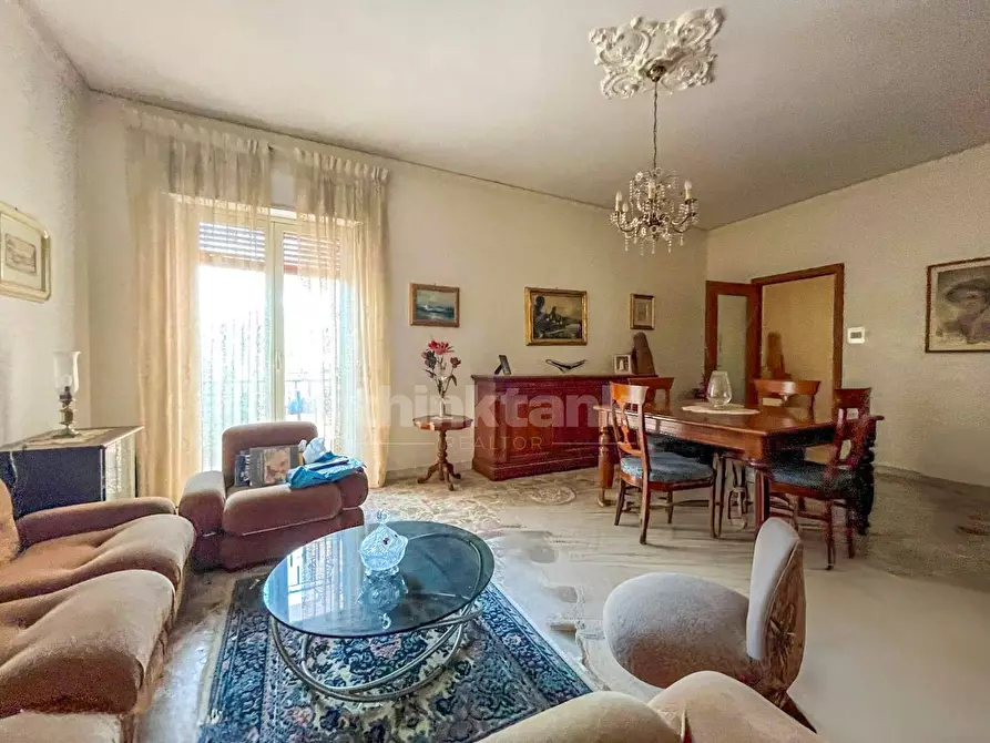 Immagine 5 di Appartamento in vendita  in via francesco guardi a Siracusa