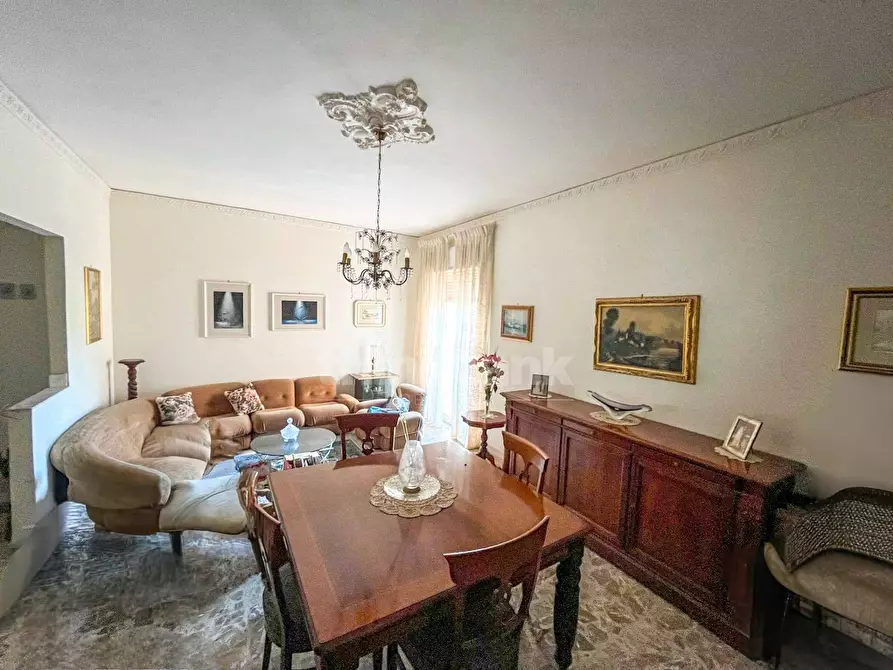 Immagine 4 di Appartamento in vendita  in via francesco guardi a Siracusa