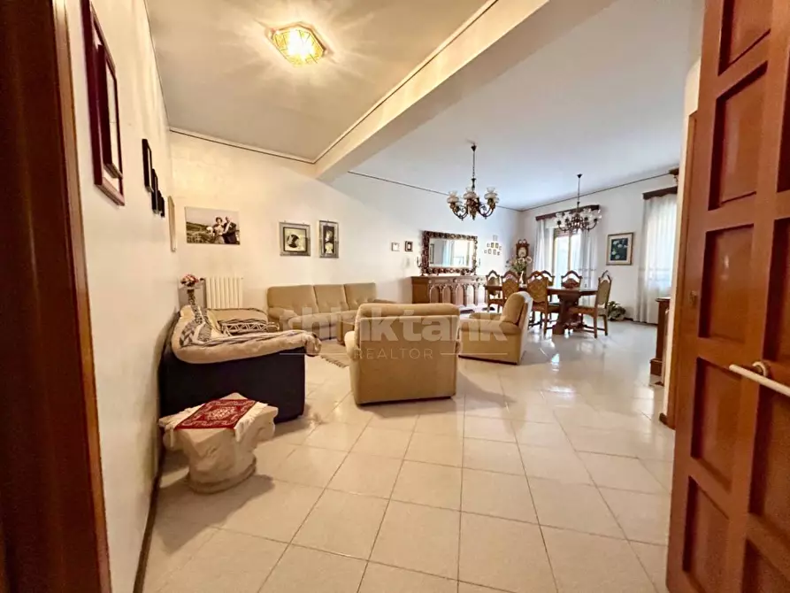 Immagine 4 di Appartamento in vendita  in via italo svevo a Belpasso