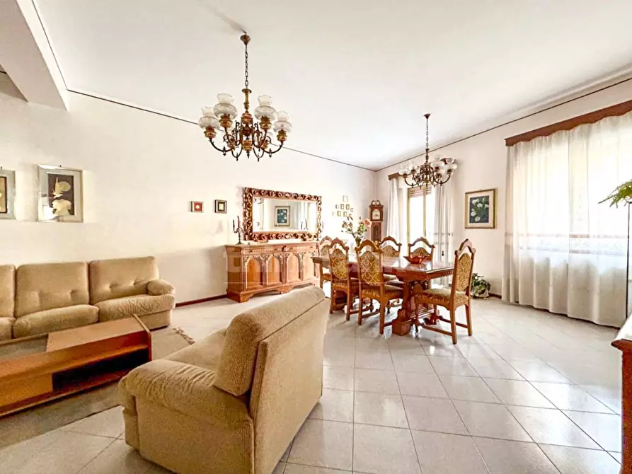 Immagine 5 di Appartamento in vendita  in via italo svevo a Belpasso