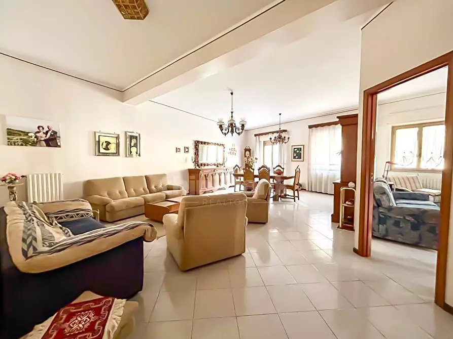 Immagine 3 di Appartamento in vendita  in via italo svevo a Belpasso