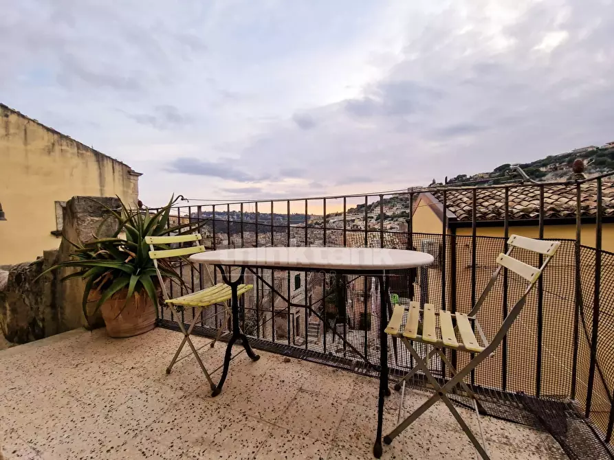 Immagine 22 di Villa in vendita  in Corso San Giorgio a Modica