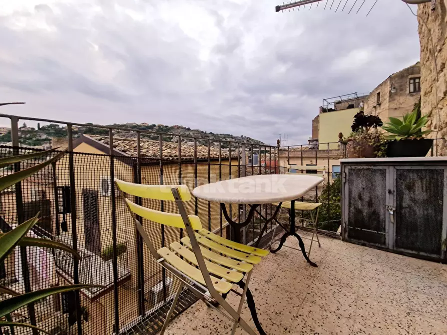 Immagine 21 di Villa in vendita  in Corso San Giorgio a Modica