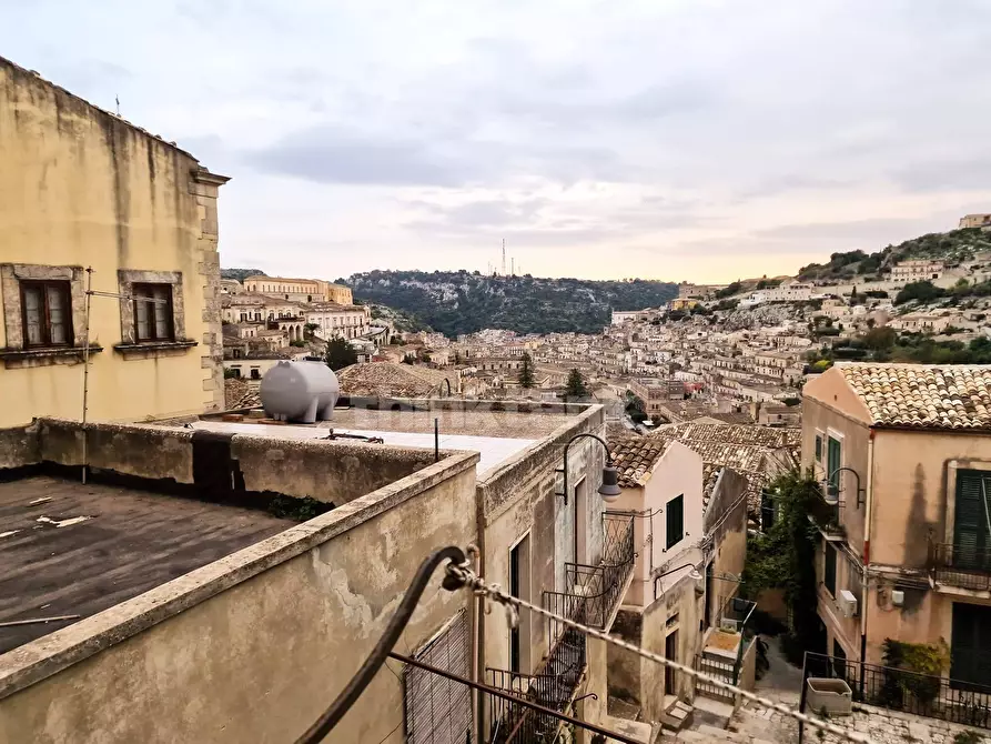 Immagine 25 di Villa in vendita  in Corso San Giorgio a Modica