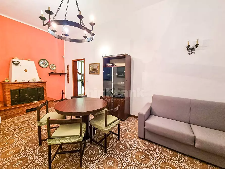 Immagine 10 di Villa in vendita  in via pico della mirandola a Avola