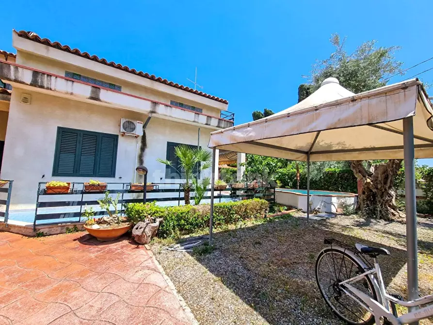Immagine 6 di Villa in vendita  in via pico della mirandola a Avola