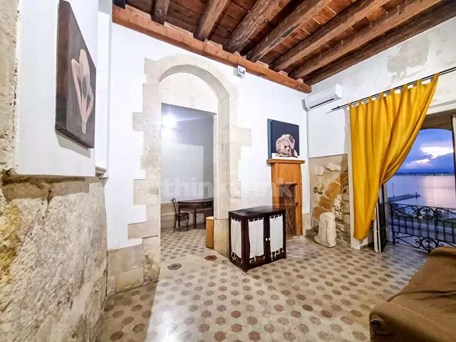 Immagine 1 di Casa semindipendente in vendita  in via pompeo picherali a Siracusa