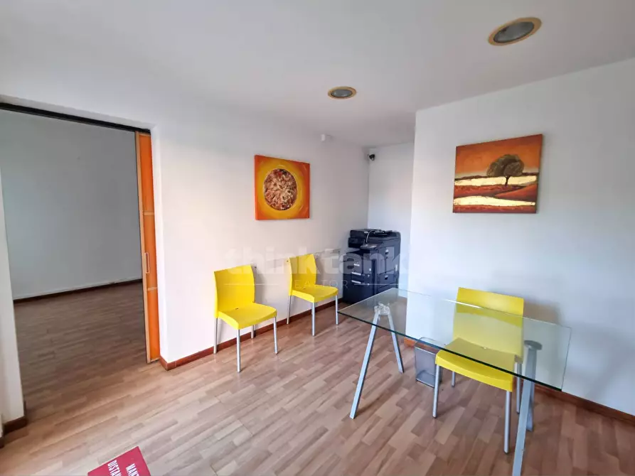 Immagine 5 di Locale commerciale in vendita  in via unione sovietica a Siracusa