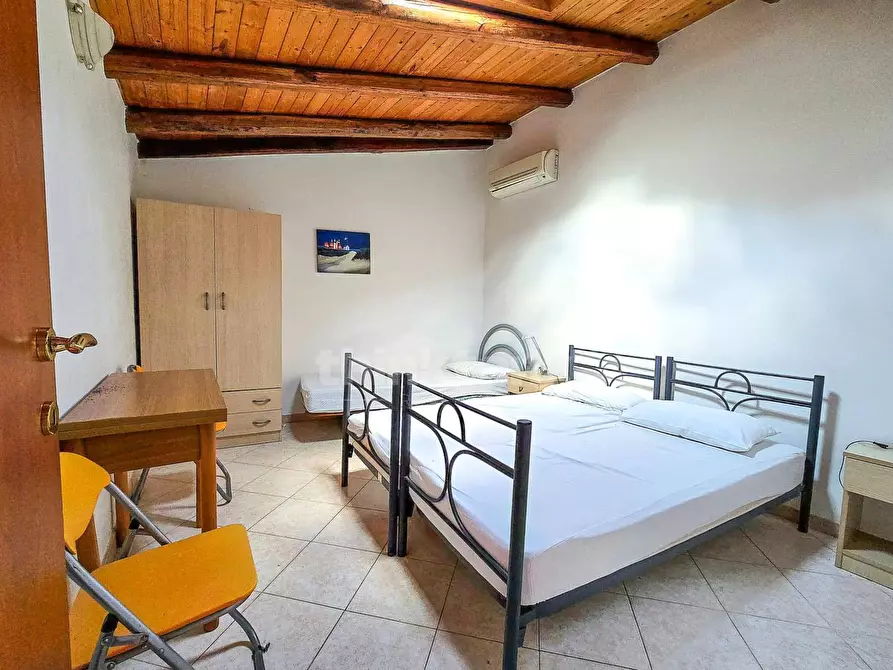 Immagine 20 di Villa in vendita  in via Strada Circonvallazione a Vittoria