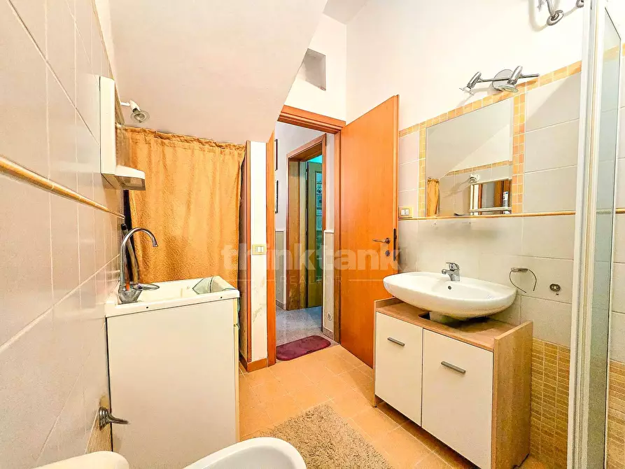 Immagine 8 di Appartamento in vendita  in via monginevro a Scicli