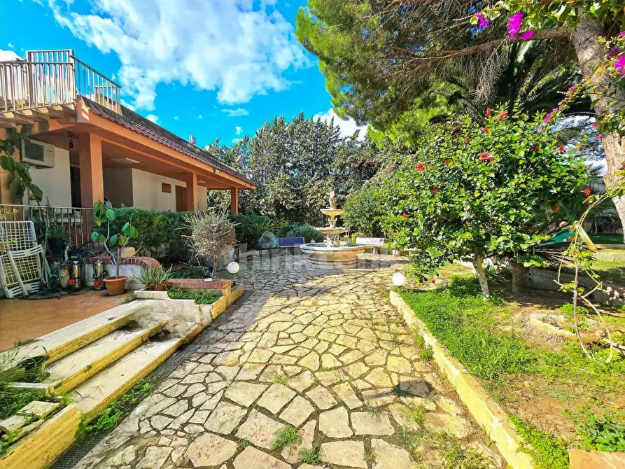 Immagine 3 di Villa in vendita  in via strada circonvallazione a Vittoria