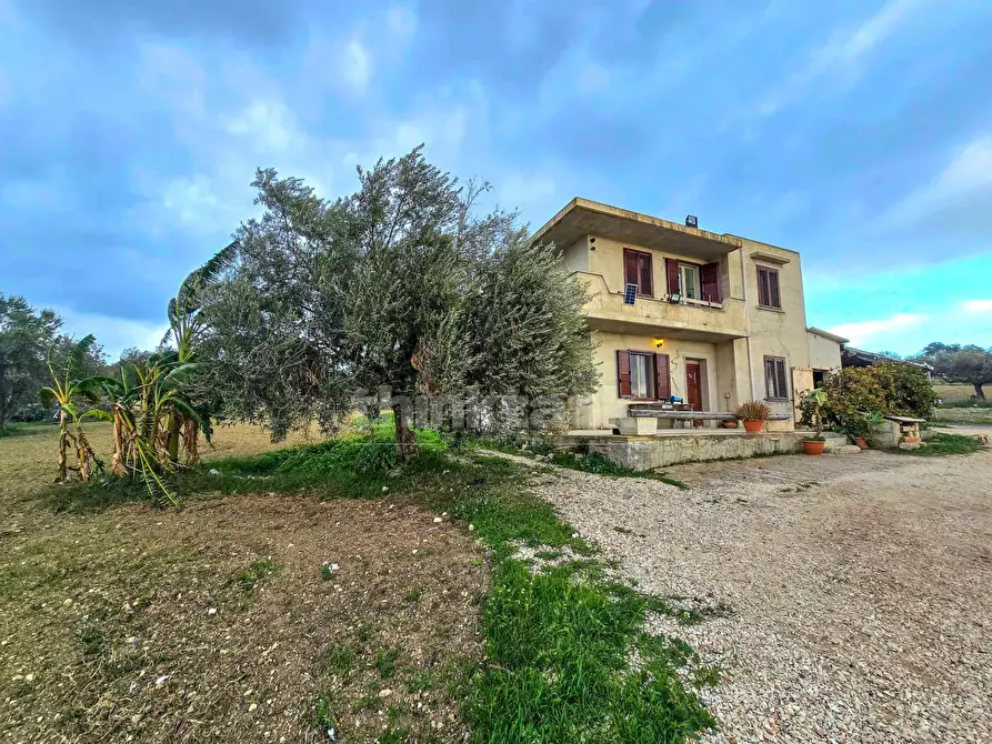 Immagine 1 di Villa in vendita  in San Biagio a Scicli