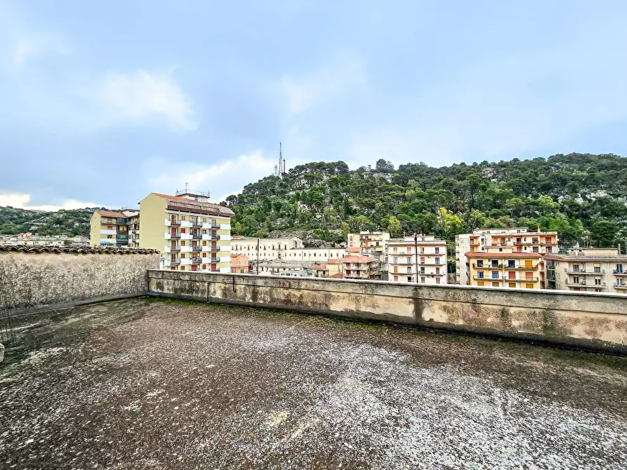 Immagine 29 di Villa in vendita  in via Vittorio Veneto a Modica