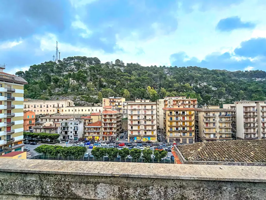 Immagine 28 di Villa in vendita  in via Vittorio Veneto a Modica