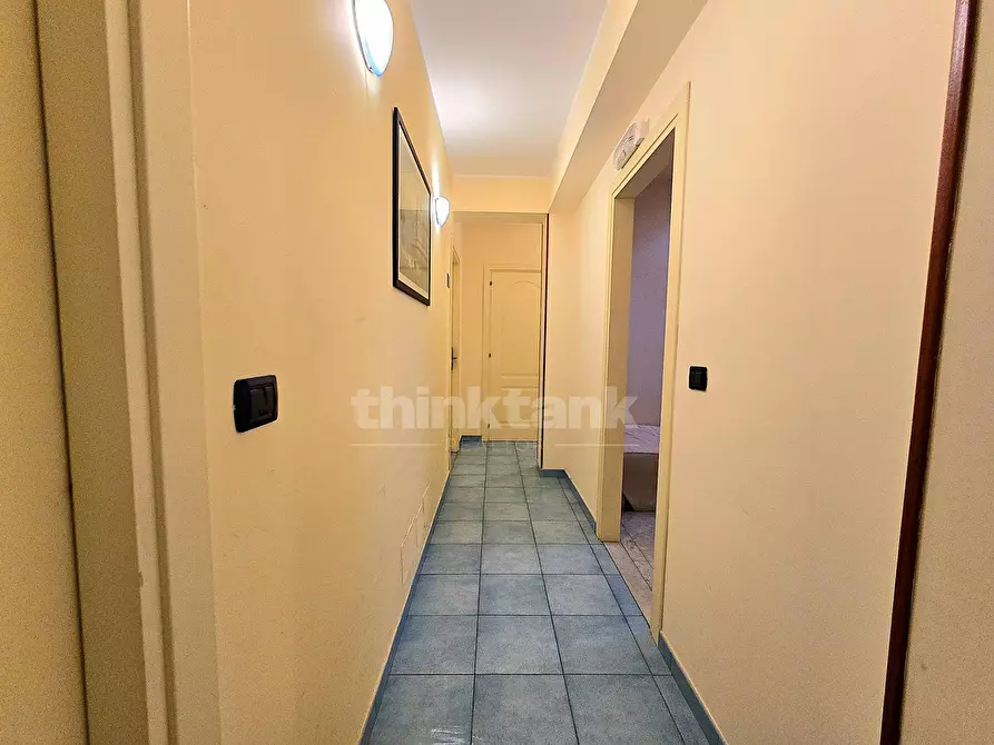 Immagine 29 di Palazzo in vendita  in Via Dell' Arno a Pozzallo