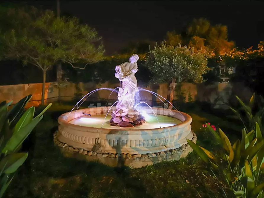 Immagine 7 di Villa in vendita  in via caponegro a Avola