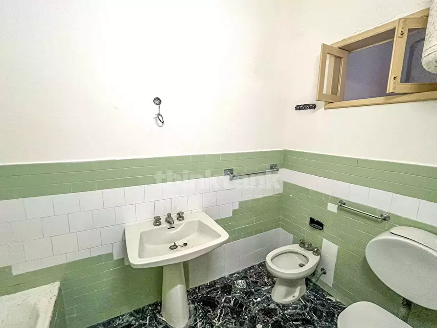 Immagine 10 di Villa in vendita  in via guglielmo marconi a Avola