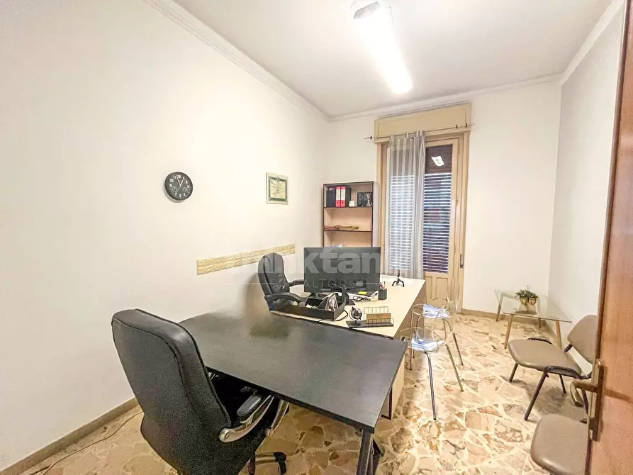 Immagine 4 di Villa in vendita  in via guglielmo marconi a Avola