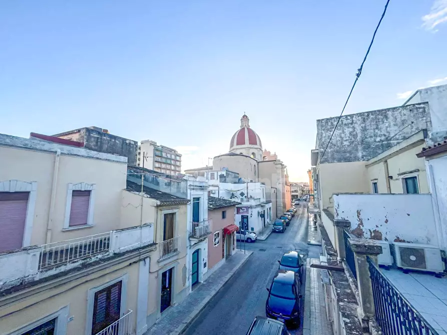 Immagine 19 di Villa in vendita  in via guglielmo marconi a Avola