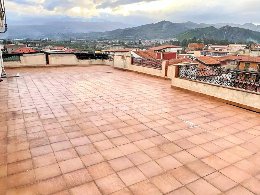 Immagine 12 di Attico in vendita  in Via Firenze a Giardini-Naxos