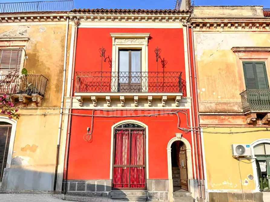 Immagine 1 di Villa in vendita  in Via Etnea a Mascali