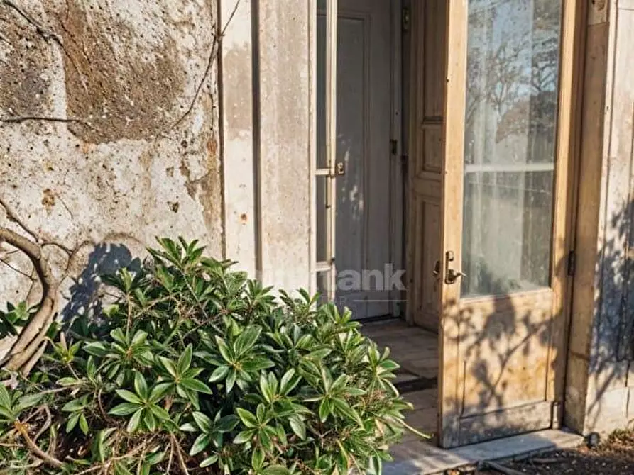 Immagine 17 di Villa in vendita  in Via Vittorio Emanuele a Aci Sant'antonio