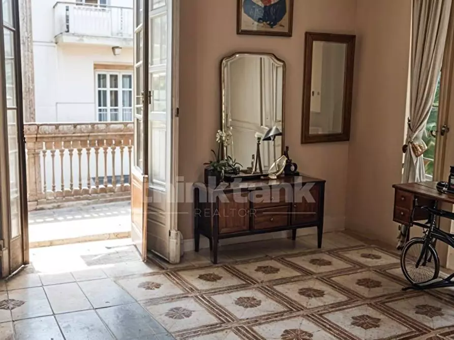 Immagine 12 di Villa in vendita  in Via Vittorio Emanuele a Aci Sant'antonio