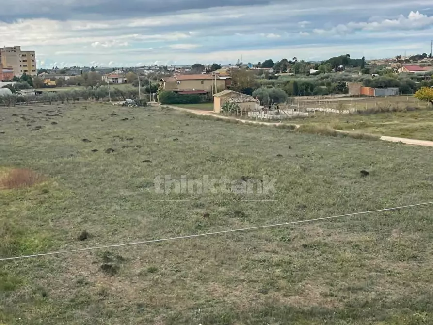 Immagine 29 di Villa in vendita  in Via Biscari a Comiso