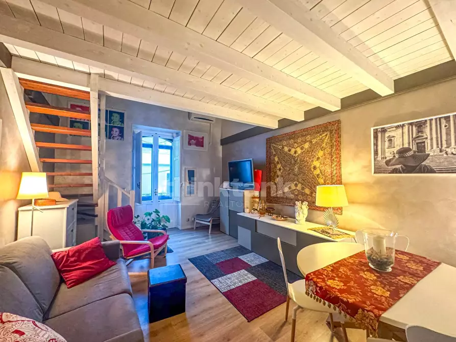 Immagine 5 di Casa indipendente in vendita  in via sergio sallicano a Noto