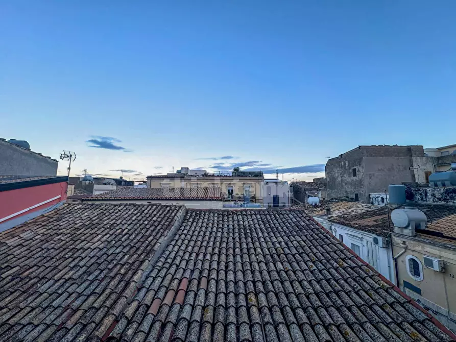 Immagine 15 di Casa indipendente in vendita  in via sergio sallicano a Noto