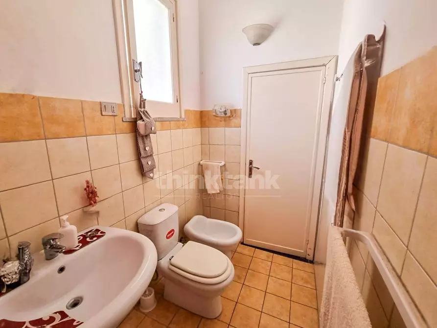 Immagine 18 di Appartamento in vendita  in via ugo foscolo a Avola