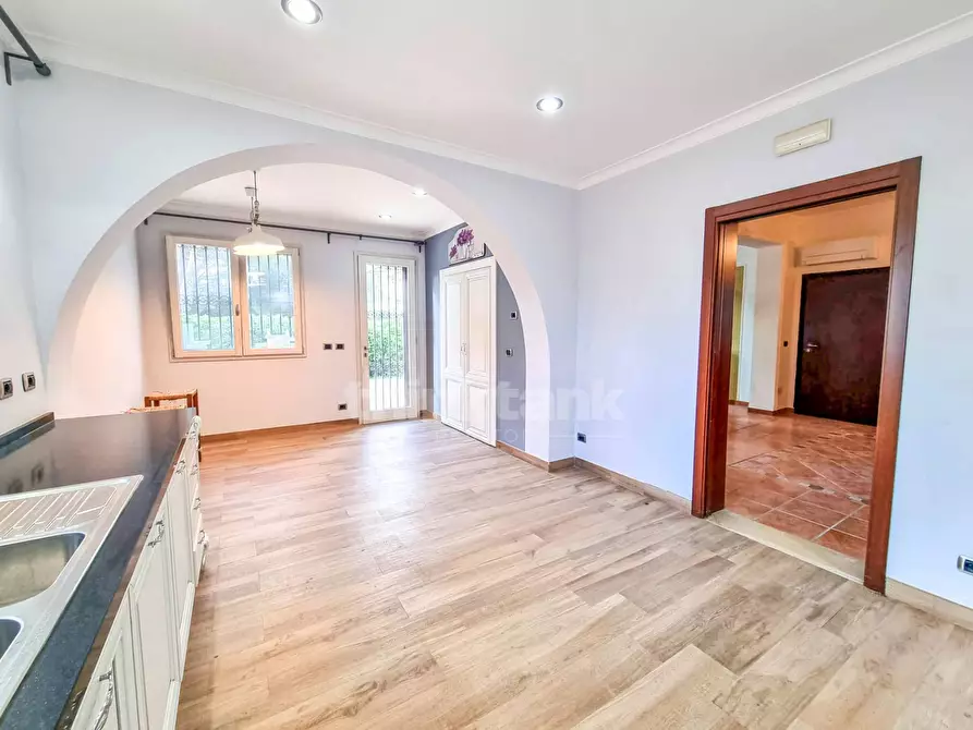 Immagine 13 di Villa in vendita  in via capostilo a Siracusa