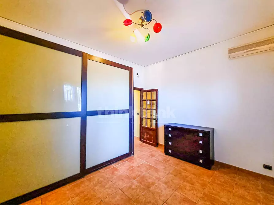 Immagine 30 di Villa in vendita  in via capostilo a Siracusa