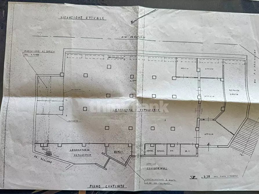 Immagine 10 di Locale commerciale in vendita  in corso Vittorio emanuele a Avola