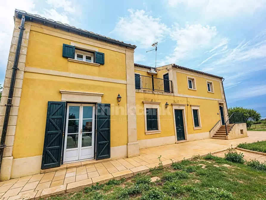 Immagine 5 di Villa in vendita  in contrada musebbi a Modica