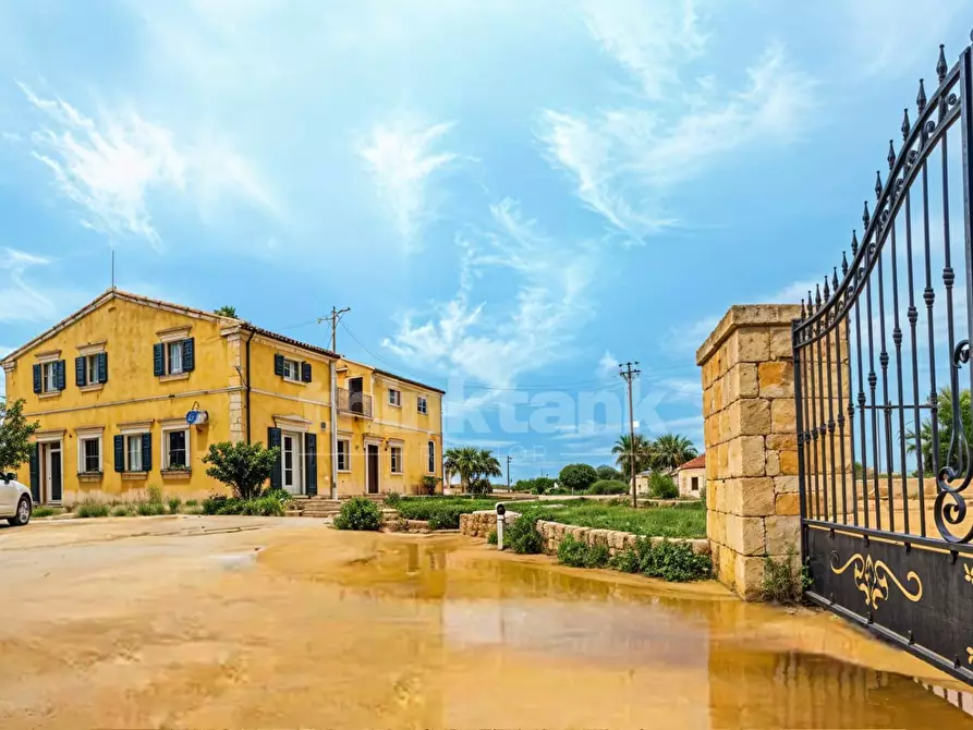 Immagine 2 di Villa in vendita  in contrada musebbi a Modica