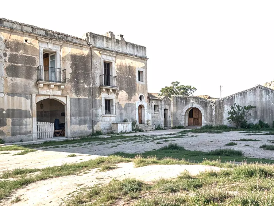 Immagine 20 di Rustico / casale in vendita  in via della galena a Siracusa