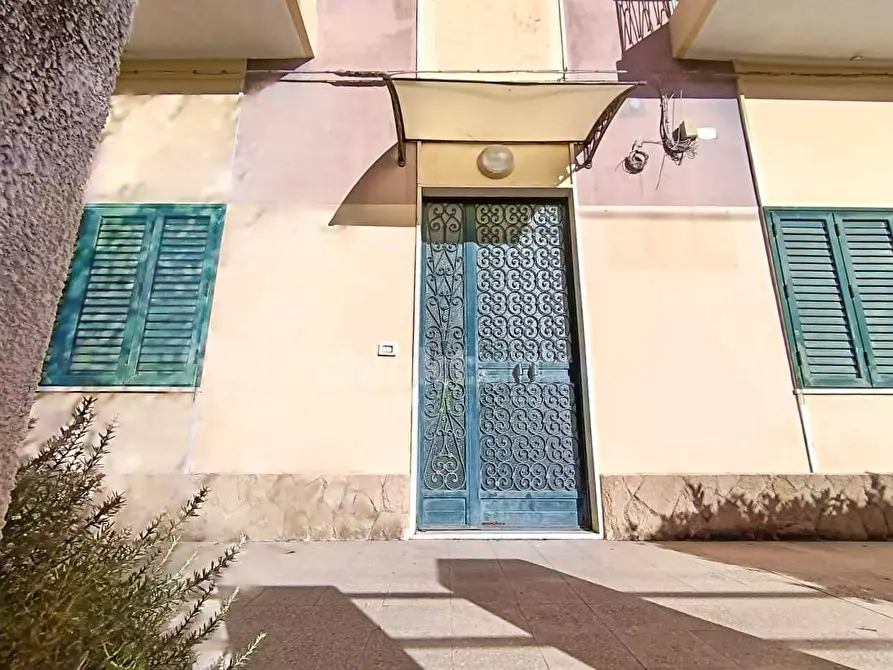 Immagine 24 di Palazzo in vendita  a Avola