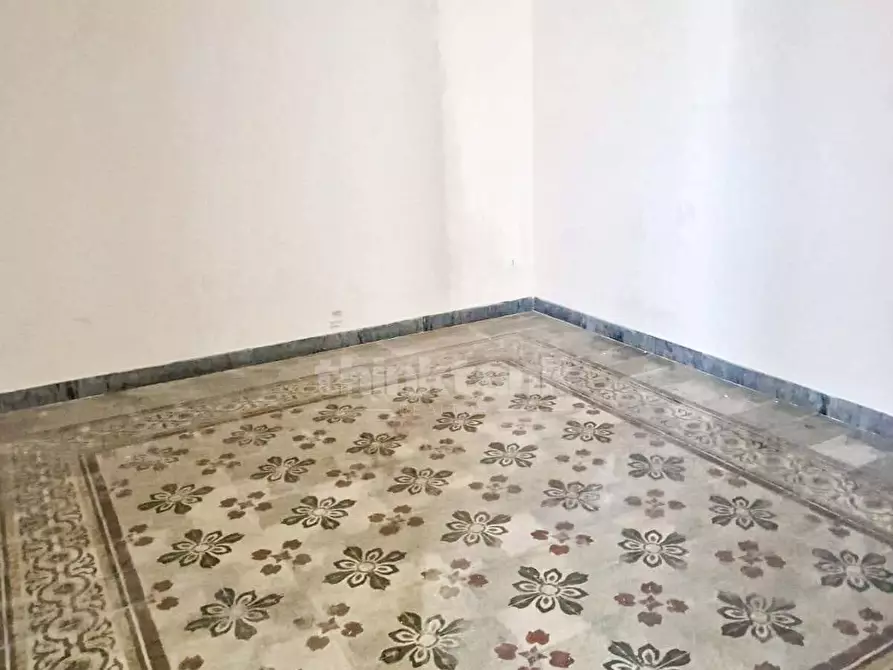 Immagine 7 di Palazzo in vendita  a Avola