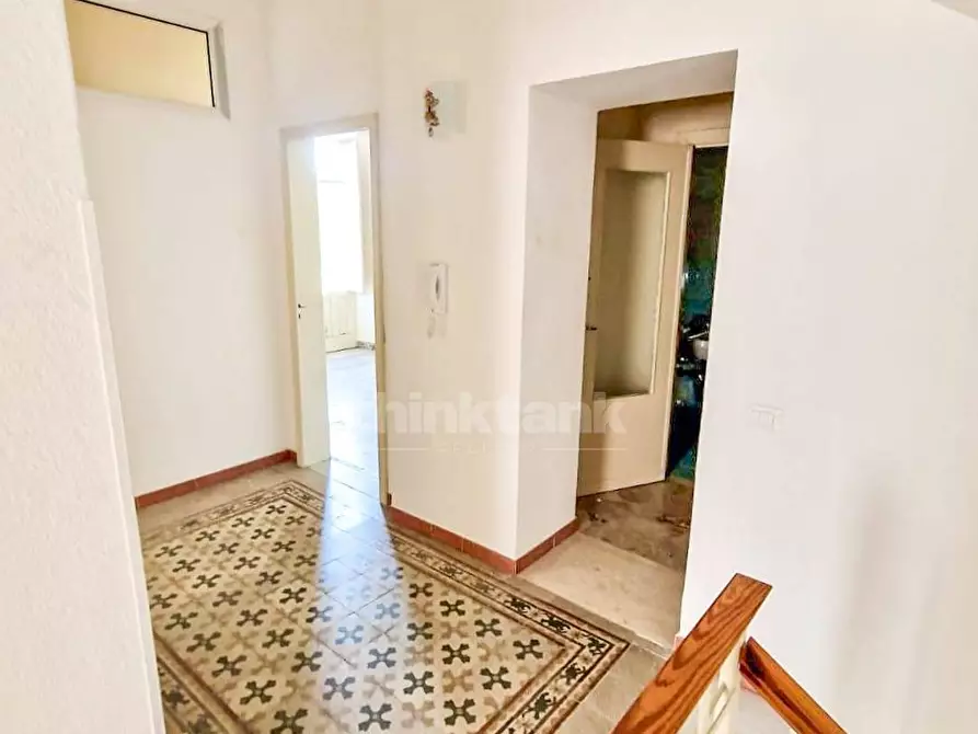 Immagine 12 di Palazzo in vendita  a Avola