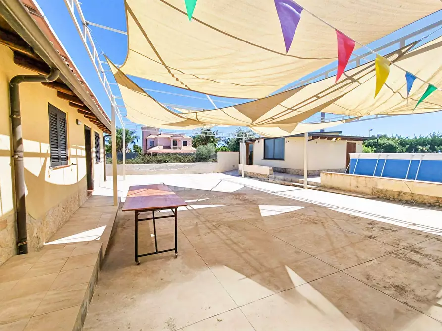 Immagine 26 di Villa in vendita  in viale dei lidi a Siracusa