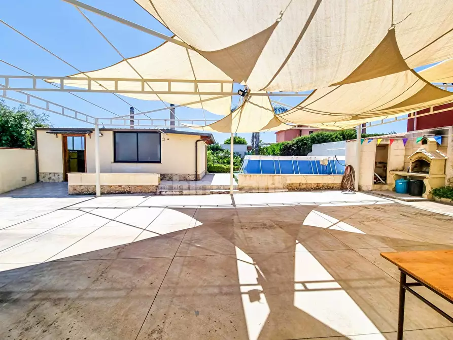 Immagine 27 di Villa in vendita  in viale dei lidi a Siracusa