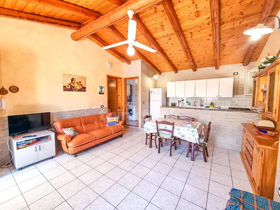 Immagine 6 di Villa in vendita  in viale dei lidi a Siracusa