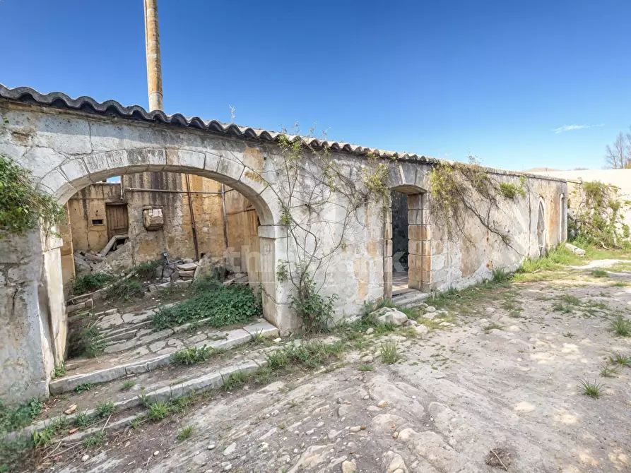 Immagine 5 di Rustico / casale in vendita  in sp 287 a Noto
