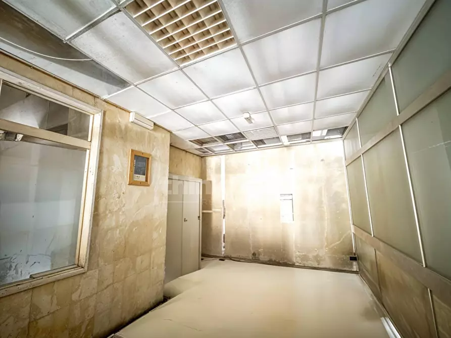 Immagine 7 di Locale commerciale in vendita  in corso Vittorio emanuele a Avola