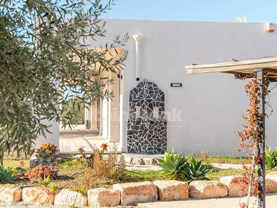 Immagine 10 di Villa in vendita  in sp11 a Noto