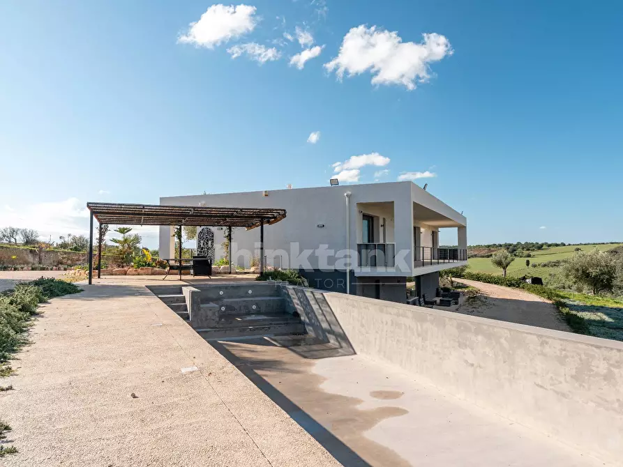 Immagine 5 di Villa in vendita  in sp11 a Noto