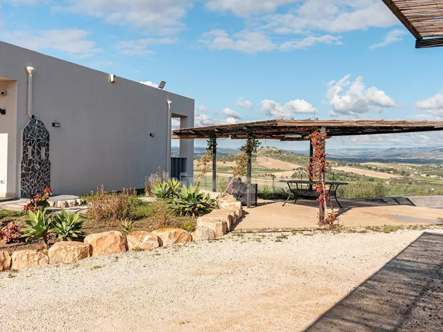 Immagine 6 di Villa in vendita  in sp11 a Noto